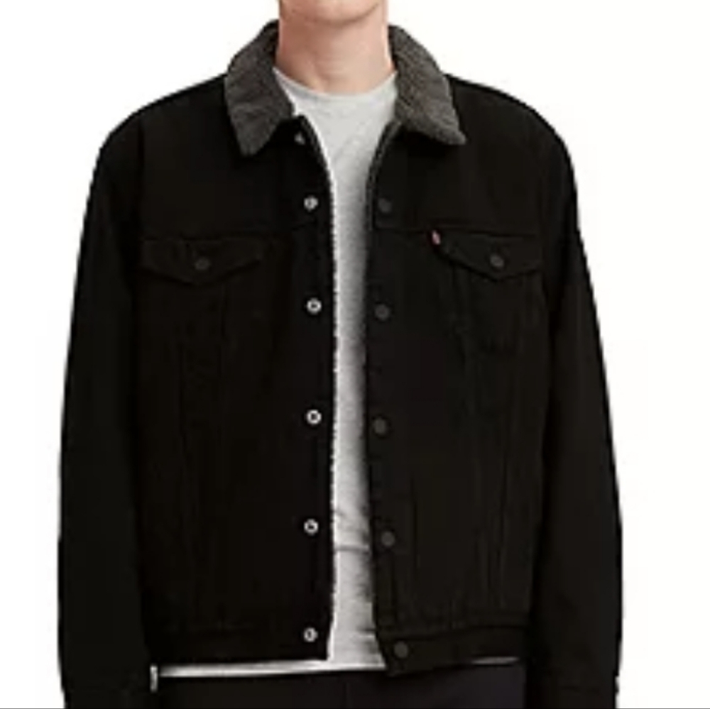 Men's black jean Levi's coat with grey shearling lining small